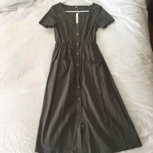 Midi green dress